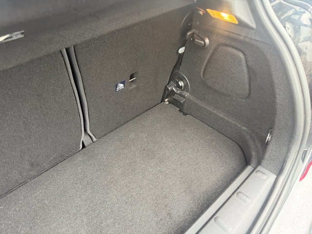 2020 MINI Hatch 1.5L Cooper Classic 3dr - Photo 11