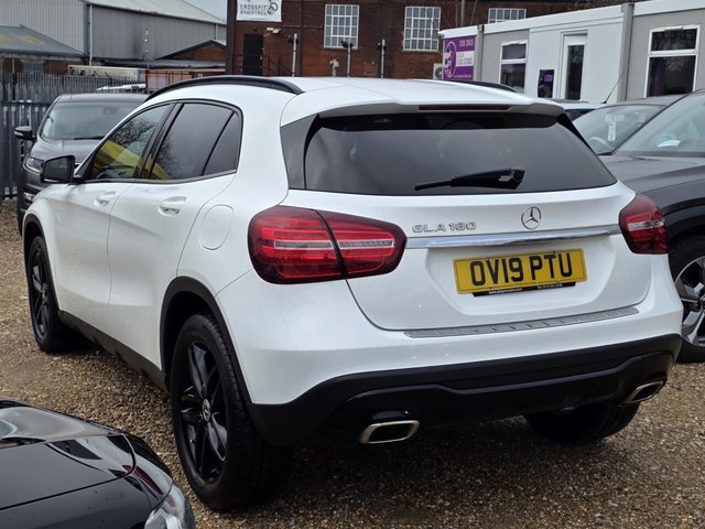 2019 Mercedes-Benz GLA - Photo 2