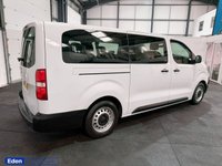 USED 2022 72 VAUXHALL Vivaro Life Electric 50kWh Combi MPV 5dr Electric Auto LWB (9 Seat, 11kW Charger) (136 ps) 9 SEAT FULL ELECTRIC