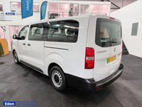 USED 2022 72 VAUXHALL Vivaro Life Electric 50kWh Combi MPV 5dr Electric Auto LWB (9 Seat, 11kW Charger) (136 ps) 9 SEAT FULL ELECTRIC