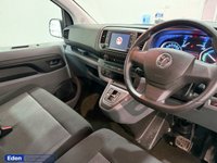 USED 2022 72 VAUXHALL Vivaro Life Electric 50kWh Combi MPV 5dr Electric Auto LWB (9 Seat, 11kW Charger) (136 ps) 9 SEAT FULL ELECTRIC