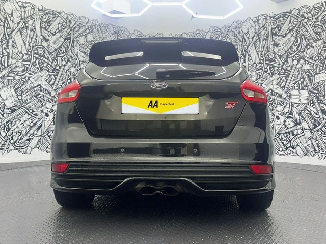 2018 Ford Focus 2L St-2 5dr - Photo 9