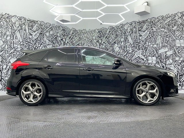 2018 Ford Focus 2L St-2 5dr - Photo 12