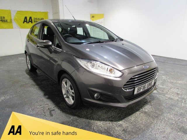 2016 Ford Fiesta 1.0T EcoBoost Zetec Hatchback 5dr Petrol Manual Euro 6 (s/s) (100 ps) photo