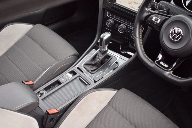 2016 Volkswagen Golf 2L R 3dr - Photo 7