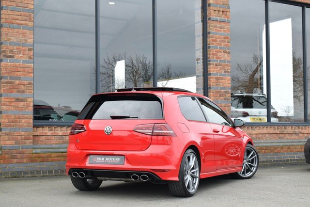 2016 Volkswagen Golf 2L R 3dr - Photo 2