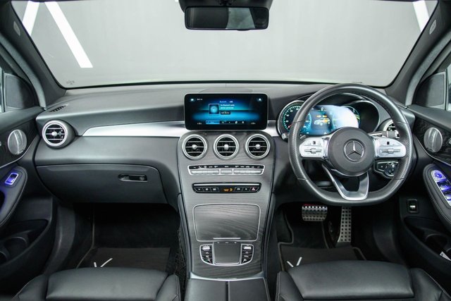 2019 Mercedes-Benz GLC - Photo 2