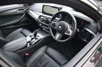 USED 2021 71 BMW 5 SERIES 3.0 530d MHT M Sport Saloon 4dr Diesel Hybrid Steptronic xDrive Euro 6 (s/s) (286 ps) TECH & COMFORT PACKS / H&K