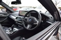 USED 2021 71 BMW 5 SERIES 3.0 530d MHT M Sport Saloon 4dr Diesel Hybrid Steptronic xDrive Euro 6 (s/s) (286 ps) TECH & COMFORT PACKS / H&K