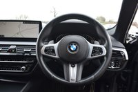 USED 2021 71 BMW 5 SERIES 3.0 530d MHT M Sport Saloon 4dr Diesel Hybrid Steptronic xDrive Euro 6 (s/s) (286 ps) TECH & COMFORT PACKS / H&K
