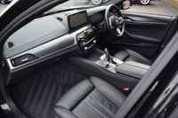 USED 2021 71 BMW 5 SERIES 3.0 530d MHT M Sport Saloon 4dr Diesel Hybrid Steptronic xDrive Euro 6 (s/s) (286 ps) TECH & COMFORT PACKS / H&K