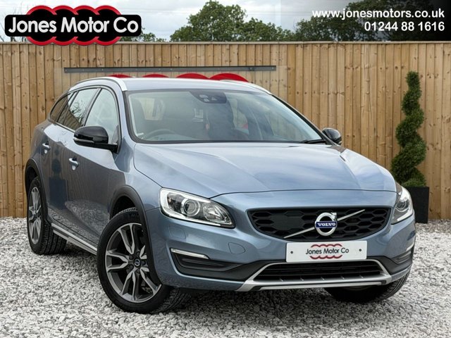 View our Volvo V60 Cross Country 2.0 D4 Lux Nav Estate 5dr Diesel Auto Euro 6 (s/s) (190 ps)