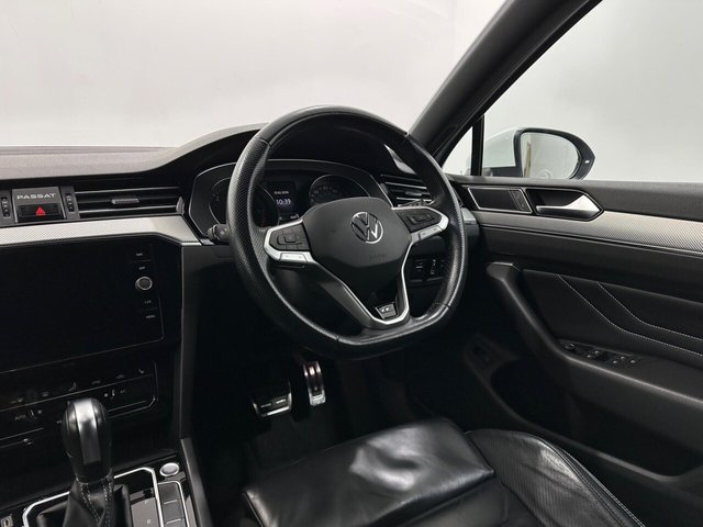 2021 Volkswagen Passat - Photo 11