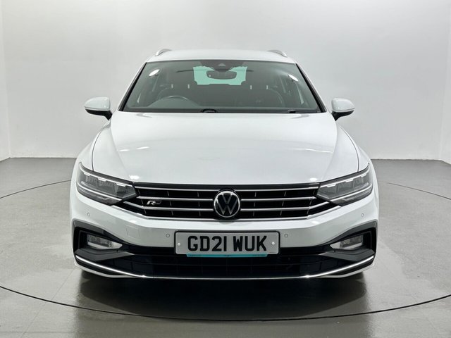 2021 Volkswagen Passat - Photo 3