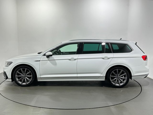 2021 Volkswagen Passat - Photo 5