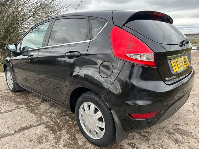 2009 Ford Fiesta 1.6L Titanium 5dr - Photo 6