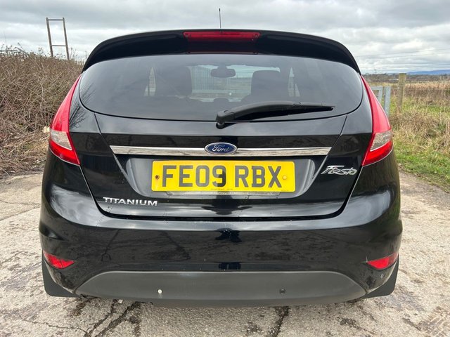 2009 Ford Fiesta 1.6L Titanium 5dr - Photo 10