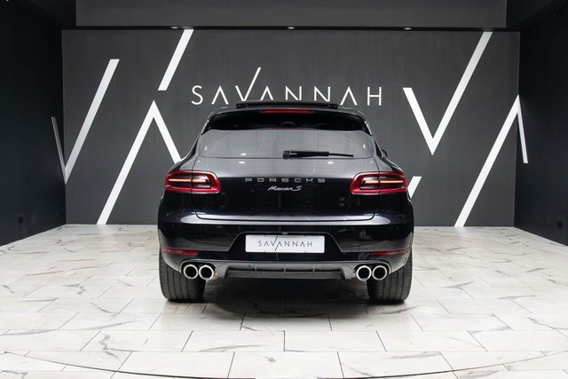 2017 PORSCHE MACAN - Photo 11