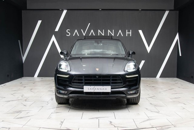 2017 PORSCHE MACAN - Photo 3