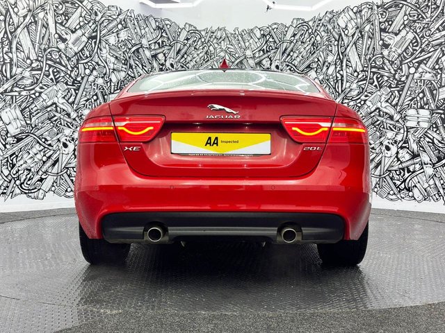 2018 Jaguar Xe 2L R-Sport 4dr - Photo 10