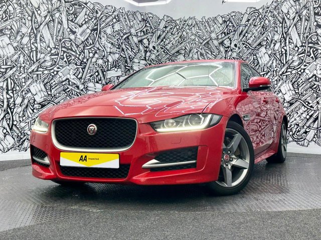 2018 Jaguar Xe 2L R-Sport 4dr - Photo 6