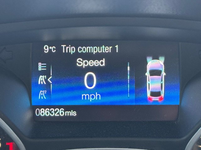 2017 Ford Focus 1.5L Titanium 5dr - Photo 4