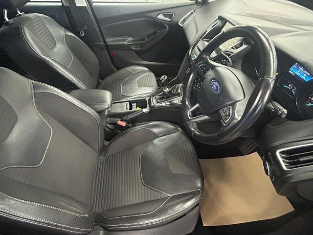 2015 FORD FOCUS - Photo 9