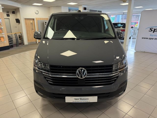 2022 Volkswagen Transporter 2L Highline 5dr - Photo 2