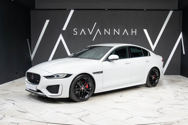 2021 JAGUAR XE - Photo 3