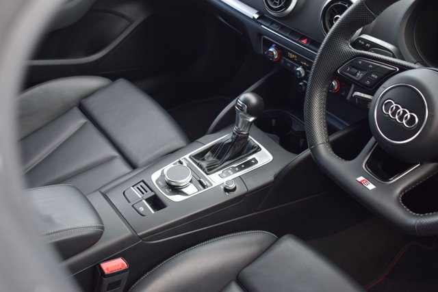 2017 Audi S3 - Photo 7