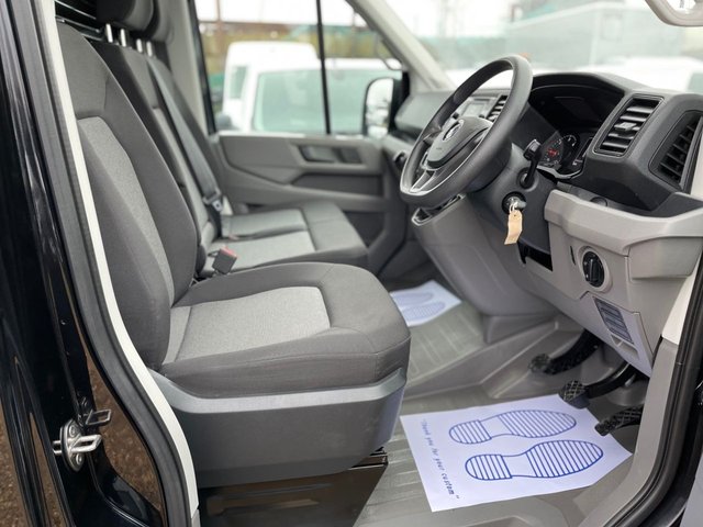 2022 Volkswagen Crafter 2L Startline 5dr - Photo 4