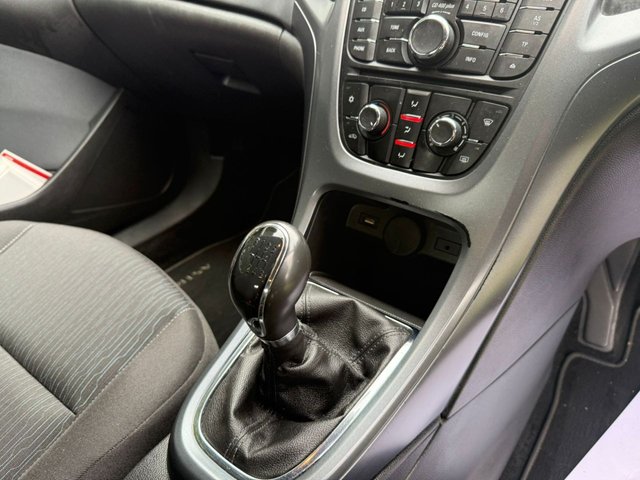 2014 VAUXHALL ASTRA GTC - Photo 11