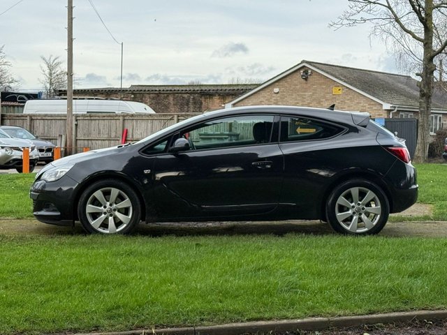 2014 VAUXHALL ASTRA GTC - Photo 4