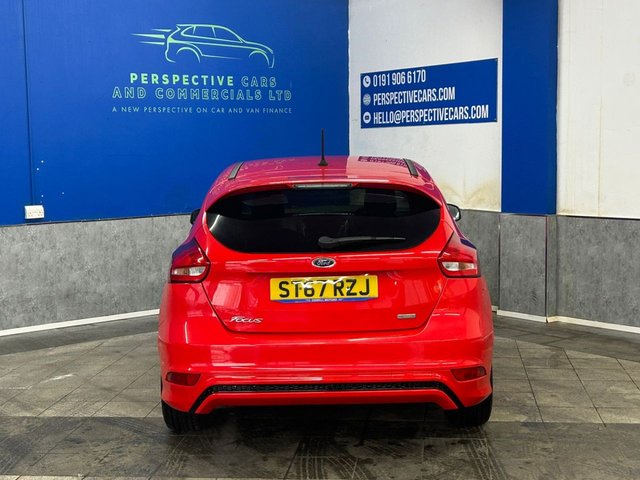 2017 FORD FOCUS - Photo 4