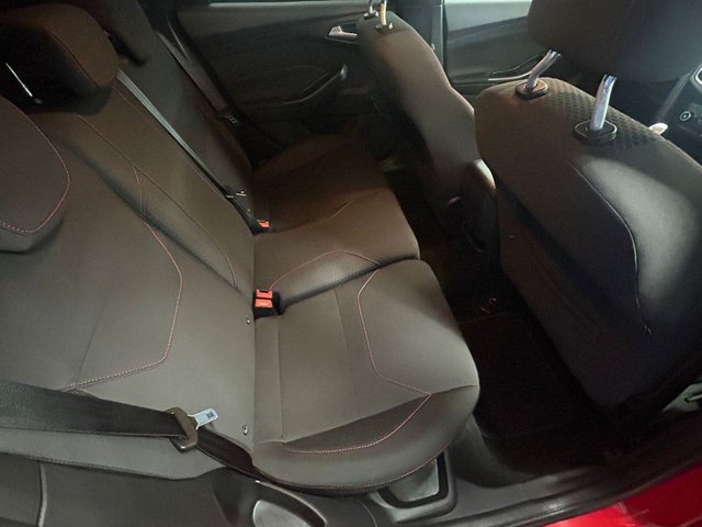 2017 FORD FOCUS - Photo 10