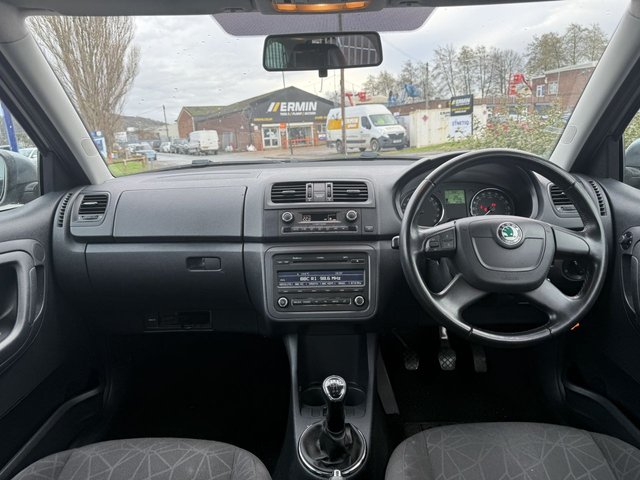 2012 SKODA FABIA 1.6 TDI SE Plus Hatchback 5dr Diesel Manual Euro 5 (105 ps) - Photo 2