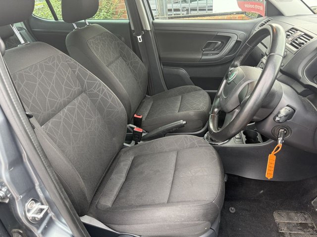 2012 SKODA FABIA 1.6 TDI SE Plus Hatchback 5dr Diesel Manual Euro 5 (105 ps) - Photo 12