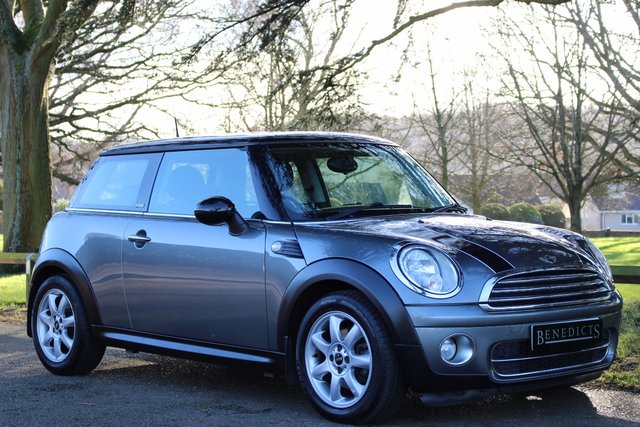 2009 59 MINI Hatch Cooper 1.6 COOPER D GRAPHITE 3d 108 BHP