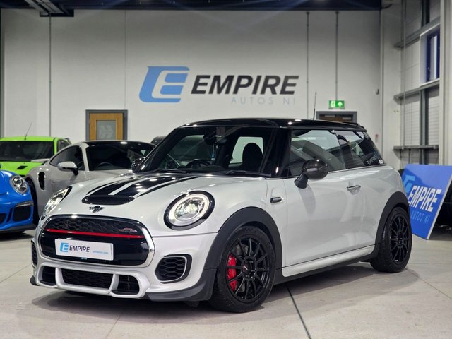 View our MINI HATCH COOPER