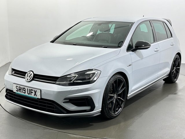 2019 Volkswagen Golf - Photo 4