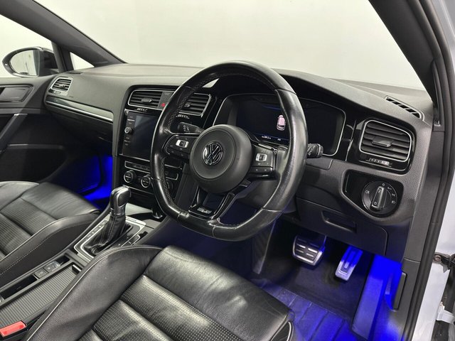 2019 Volkswagen Golf - Photo 10