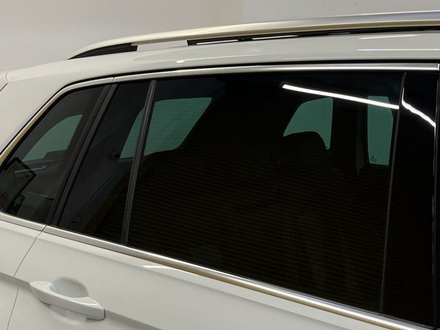 2017 VOLKSWAGEN TIGUAN 2.0 TDI R-Line SUV 5dr Diesel Manual Euro 6 (s/s) (150 ps) - Photo 6