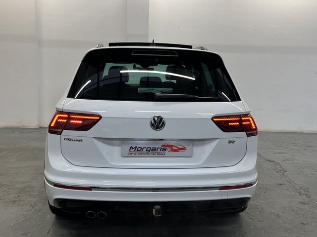 2017 VOLKSWAGEN TIGUAN 2.0 TDI R-Line SUV 5dr Diesel Manual Euro 6 (s/s) (150 ps) - Photo 12
