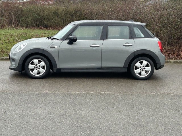 2021 MINI HATCH - Photo 2