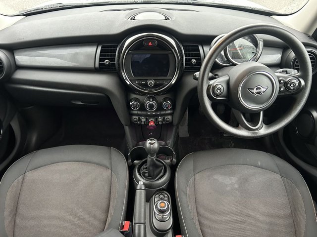 2021 MINI HATCH - Photo 9