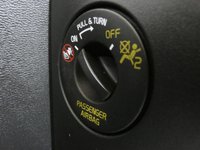 USED 2022 72 VOLVO XC40 Recharge 69kWh Plus SUV 5dr Electric Auto (231 ps) GENUINE LOW MILES SAT NAV HEATED SEATS HEATED STEERING WHEEL CRUISE CONTROL PARKING SENSORS 1 OWNER SERVICE HISTORY WARRANTY