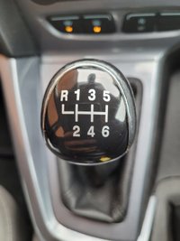 USED 2014 64 FORD FOCUS 1.6 TDCi Titanium Navigator Hatchback 5dr Diesel Manual Euro 5 (s/s) (115 ps) 