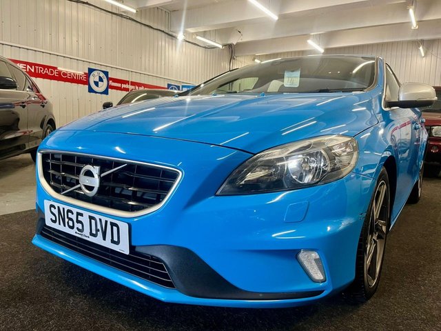 2015 VOLVO V40 2.0 D2 R-Design Hatchback 5dr Diesel Manual Euro 6 (s/s) (120 ps) - Photo 3