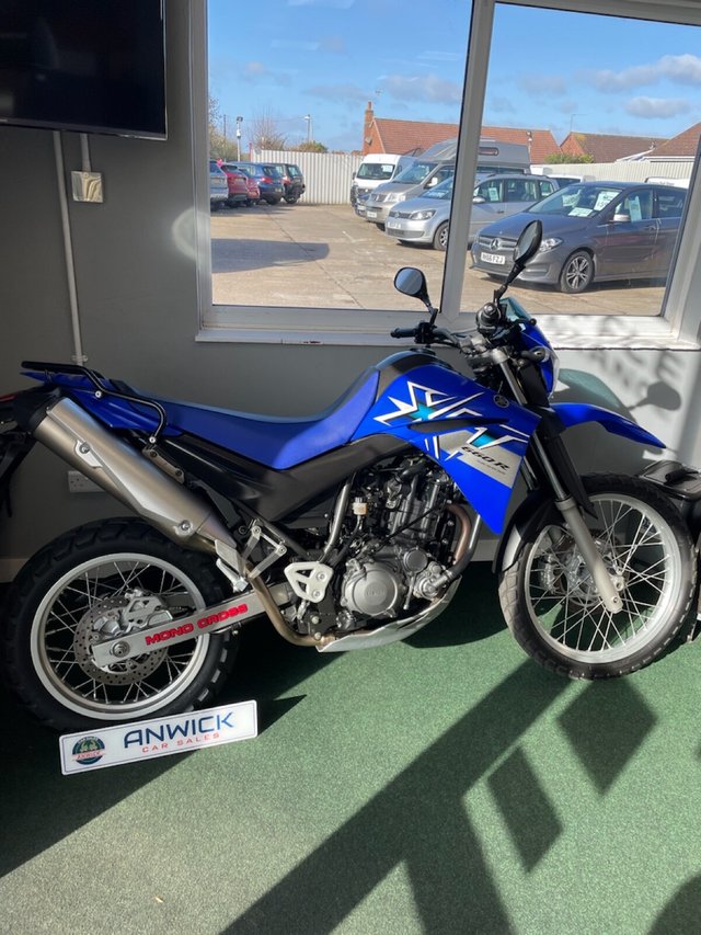 View our YAMAHA XT660R