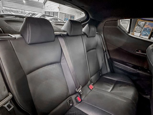 2018 Toyota C-HR 1.2L Excel 5dr - Photo 12
